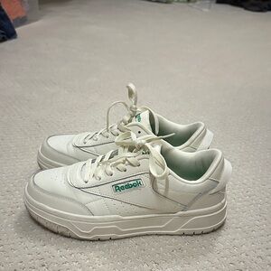Reebok Cream and Green Casual Sneakers
